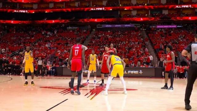 湖人加时112-108力克火箭 系列赛大比分3-0终结悬